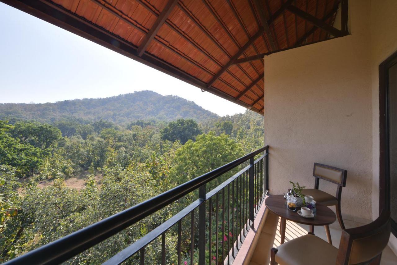 Bhanu The Fern Forest Resort & Spa, Jambughoda Extérieur photo